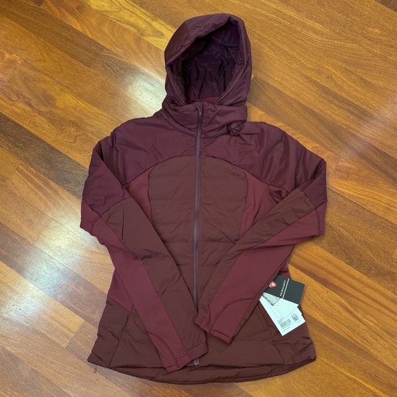 Lululemon Down For It All Jacket Size 4 Burgandy Merlot